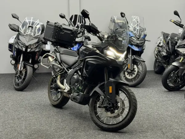 2025 Cfmoto 700 MT Adventure - € 6.998 · Bieden (1/1)