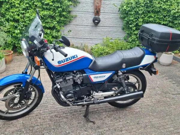 Bouwjaar onbekend Suzuki GSX 400 - € 2.990 · Bieden (1/1)