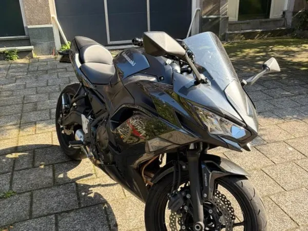 2026 Kawasaki Ninja 650 2026 A2 - €7,800 · Bidding (1/1)