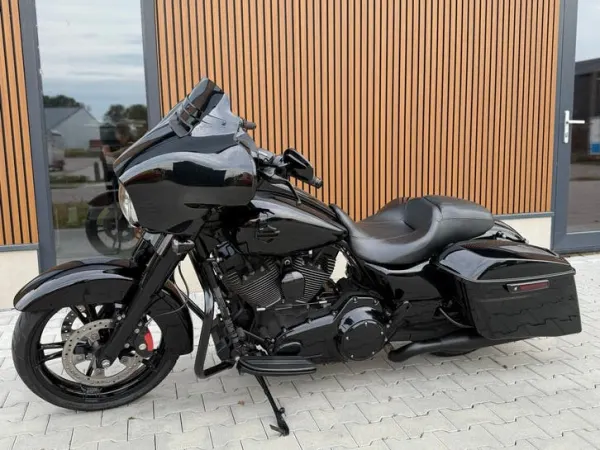 2015 Harley-Davidson Street Glide - € 16.500 (1/1)