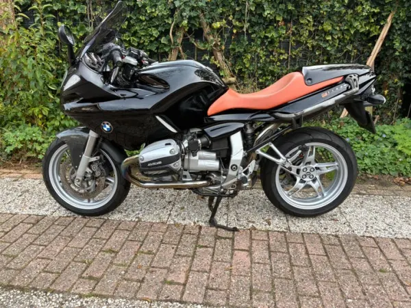 1998 BMW R 1100 S - €2,750 · Bidding (1/1)