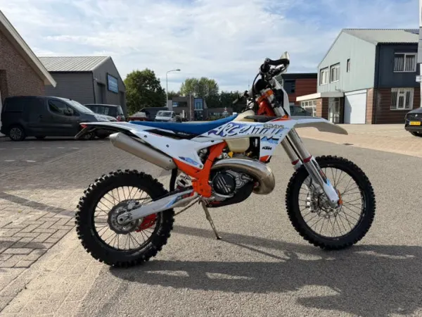 2023 KTM 300 EXC - €9,250 · Bidding (1/1)
