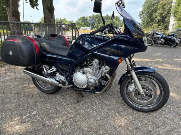2003 Yamaha XJ 900 - €1,999 · Bidding (1/1)