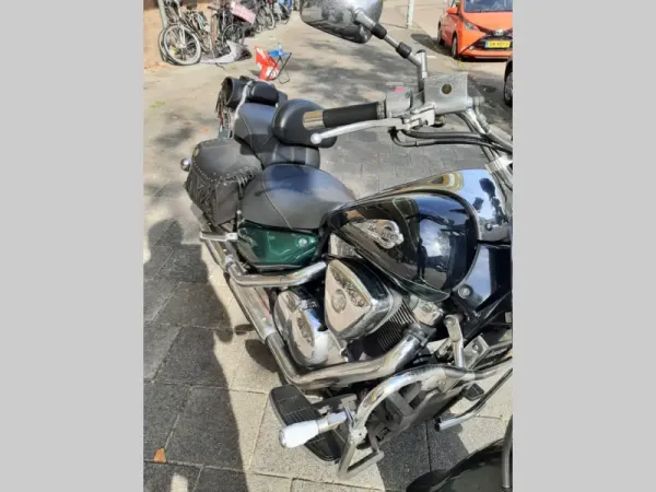 2000 Suzuki 1500 Intruder LC - €3,250 · Bidding (1/1)