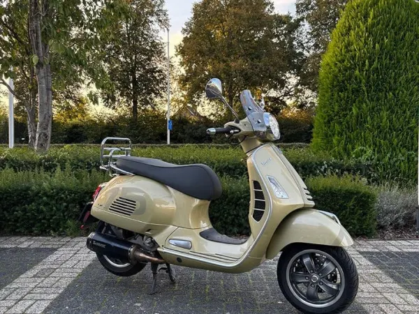 2021 Vespa GTS 310 | 75th Anniversary | Akrapovic - € 5.495 (1/1)
