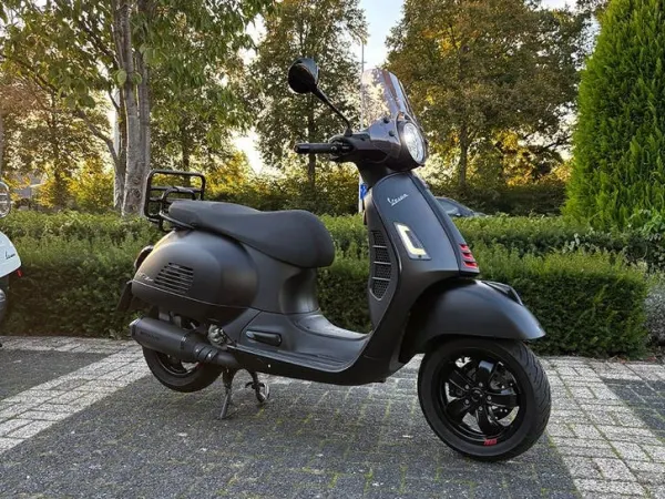2021 Vespa GTS 310 HPE Supersport | 2021 - € 5.995 (1/1)