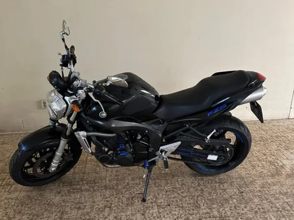 2006 Yamaha FZ6 - € 3.000 · Bieden (1/1)