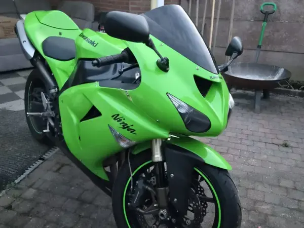 2006 Kawasaki Ninja ZX-10R - €5,400 (1/1)