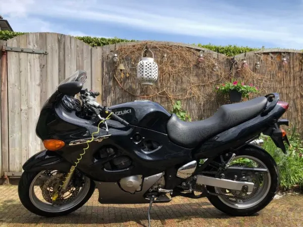 Year unknown Suzuki GSX 600 - €1,050 (1/1)