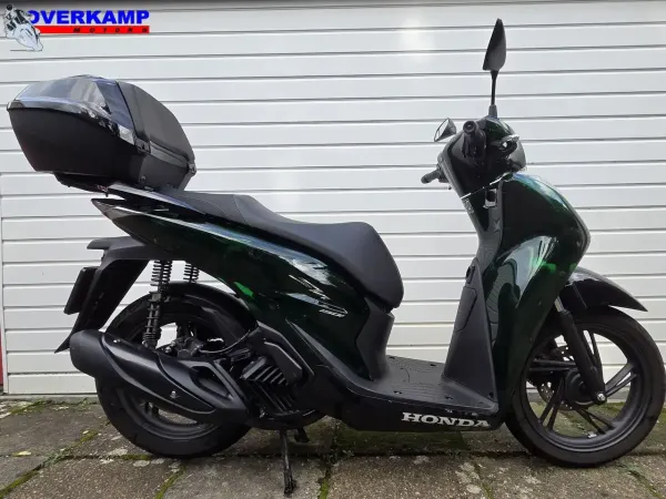2025 Honda SH 150i - € 3.950 (1/1)