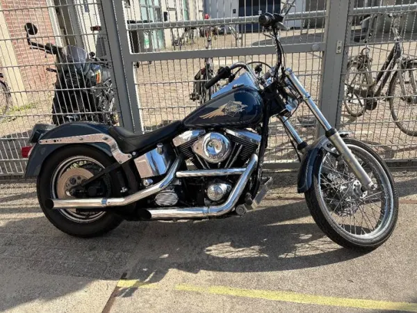 1998 Harley-Davidson Softail Custom Fxstc 1998 - €7,750 · Bidding (1/1)