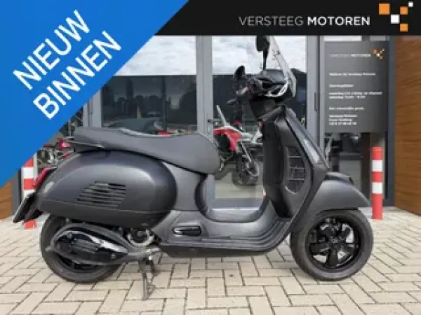 2022 Vespa GTS Super Tech 300 - €5,999 · Bidding (1/1)