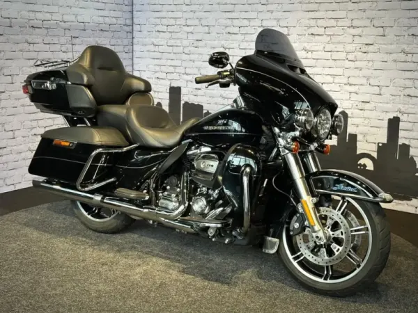 2023 Harley-Davidson Electra Glide Ultra Limited FLHTK - €24,990 · Bidding (1/1)