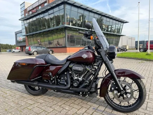 2023 Harley-Davidson Road King Special - €26,950 · Bidding (1/1)