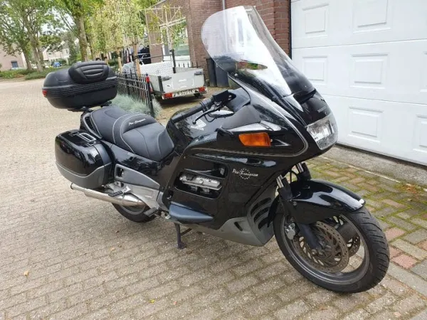 1996 Honda ST 1100 - €2,250 · Bidding (1/1)