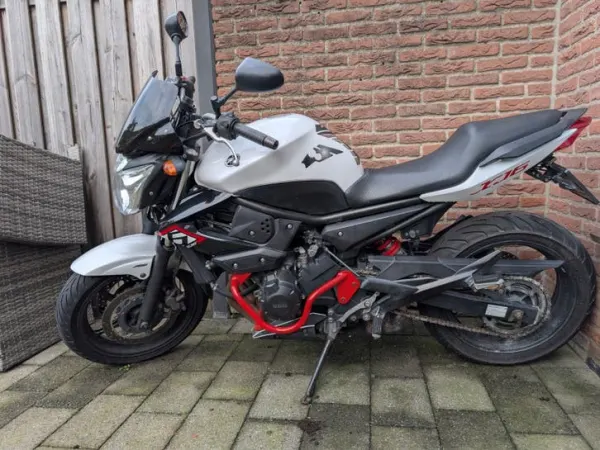 Bouwjaar onbekend Yamaha XJ 6 - € 4.000 (1/1)