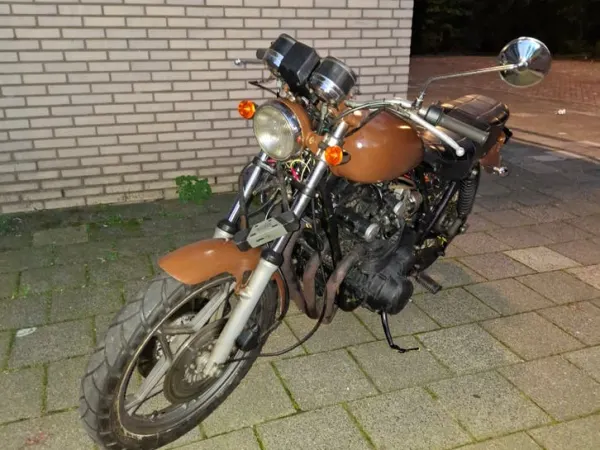 1977 Suzuki GS 750 - €1,750 · Bidding (1/1)