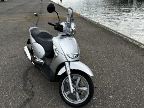 2008 Aprilia Scarabeo - €1,300 (1/1)