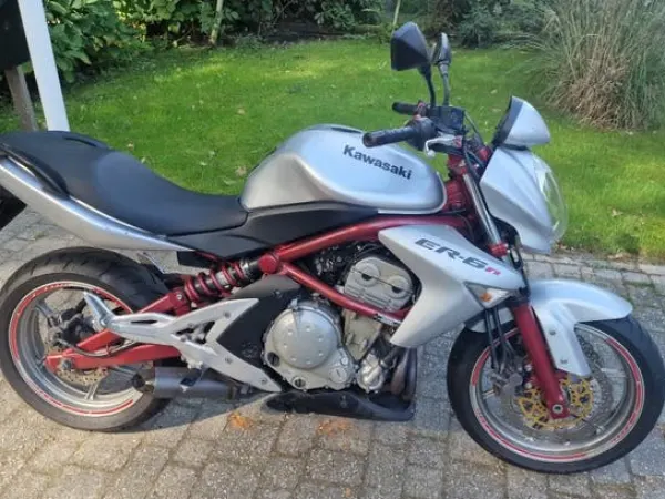 2006 Kawasaki ER6N ABS - €1,350 · Bidding (1/1)