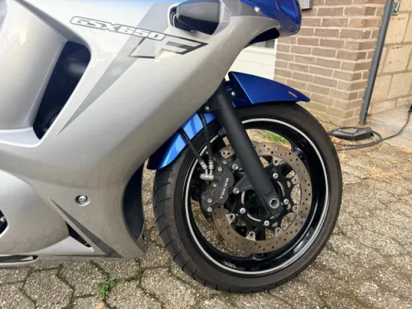 Year unknown Suzuki GSX 650 - €3,750 (1/1)