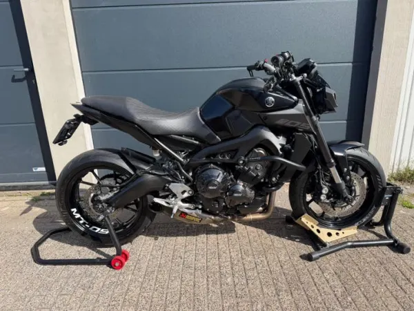 2019 Yamaha MT 09 - €8,150 · Bidding (1/1)