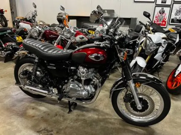 2024 Kawasaki W800 - €8,450 (1/1)