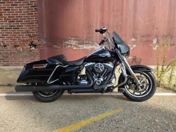 2016 Harley-Davidson Road King Flhri - € 18.950 (1/1)