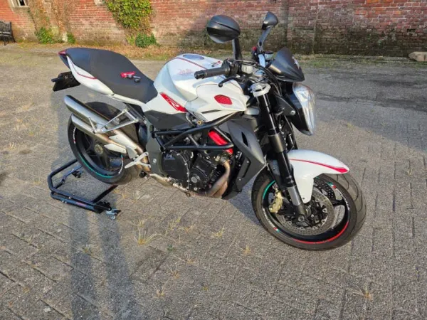 2012 MV Agusta Brutale 1090 - €5,500 · Bidding (1/1)
