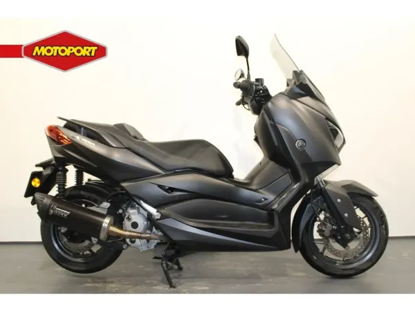 2020 Yamaha X-Max 300 - €5,250 · Bidding (1/1)