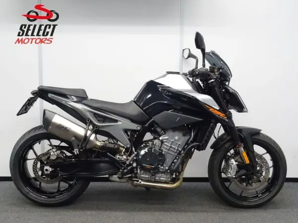 2018 KTM 790 Duke Full Power OH Superstrak 2018 - € 5.250 · Bieden (1/1)