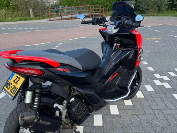 Bouwjaar onbekend Aprilia SR GT 200 Sport-Zo Goed als Nieuw - € 3.950 (1/1)
