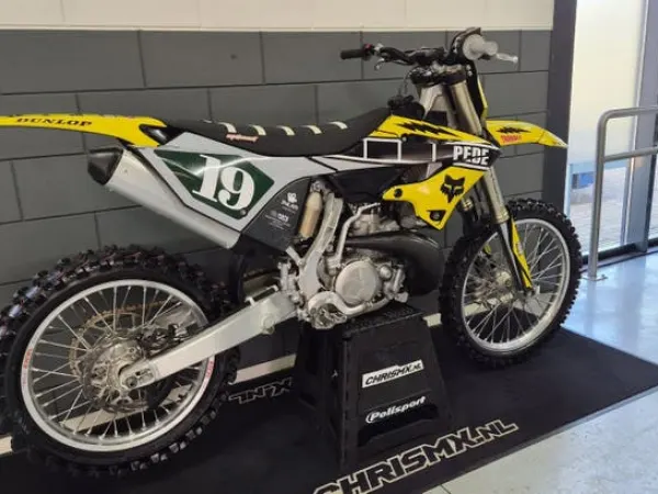 2025 Yamaha yz 250 35 uur 2025 !! - €5,950 (1/1)