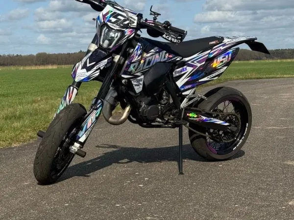 Year unknown KTM 125 Supermoto - €7,999 · Bidding (1/1)