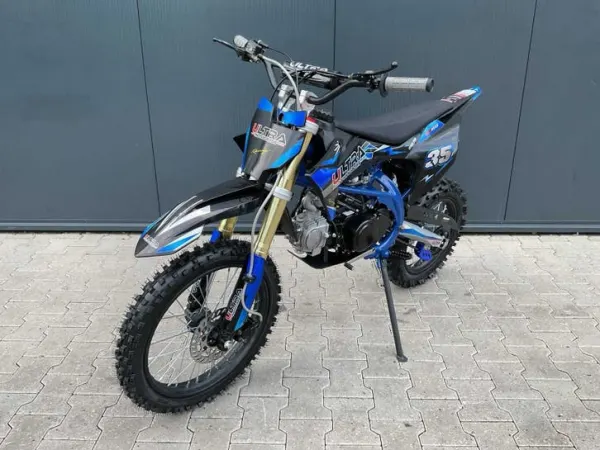 Year unknown Oset Ultra Motocross DB003 Blauw 27JU Motorfiets - Price on request (1/1)