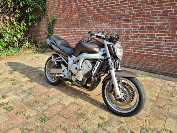 2005 Yamaha FZ 6 - €2,600 · Bidding (1/1)