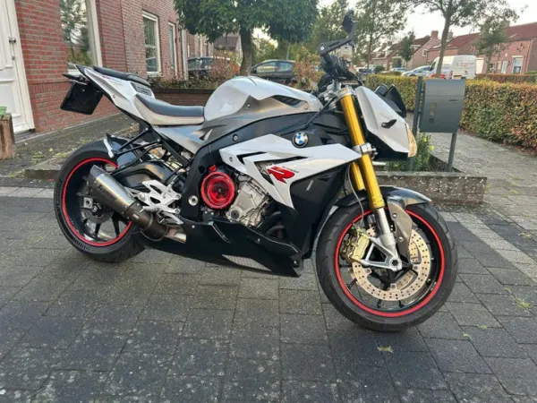 2014 BMW S1000R - €9,000 · Bidding (1/1)