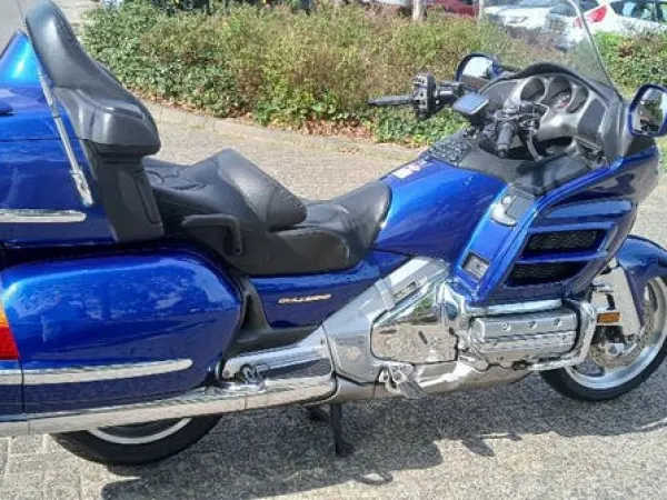 2002 Honda Goldwing GL1800 - €5,250 · Bidding (1/1)