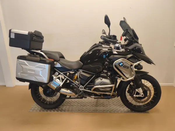 2016 BMW R 1200 GS Triple Black Edition - €9,500 (1/1)