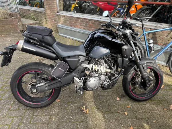 2010 Yamaha MT 03 - €3,450 · Bidding (1/1)