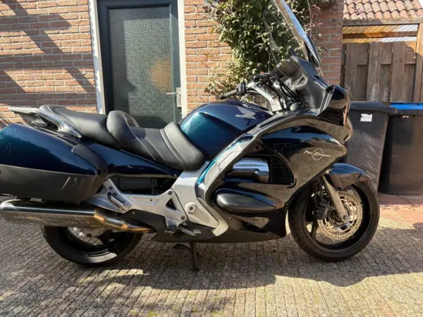 2002 Honda ST1300 Pan European bj 2002 118148 km - €2,500 (1/1)