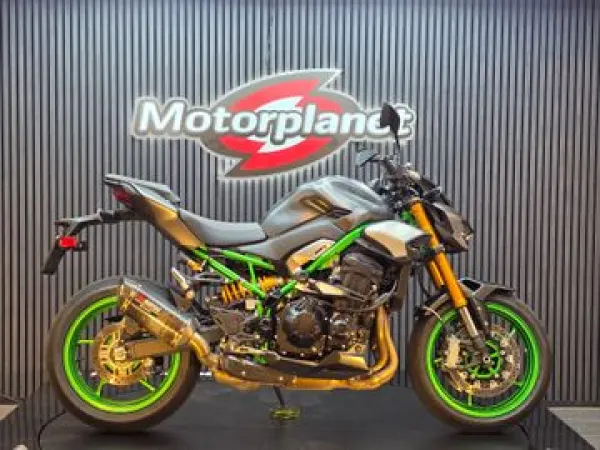 2026 Kawasaki Z900 SE Performance - €11,750 (1/1)