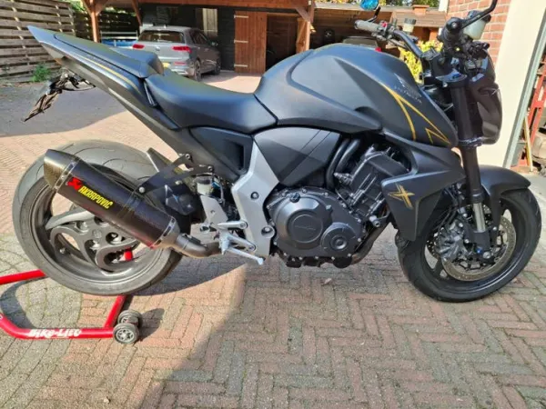 2012 Honda cb 1000r 2012 - €7,250 · Bidding (1/1)