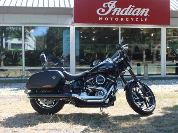 2017 Harley-Davidson Sport Glide - €18,950 · Bidding (1/1)