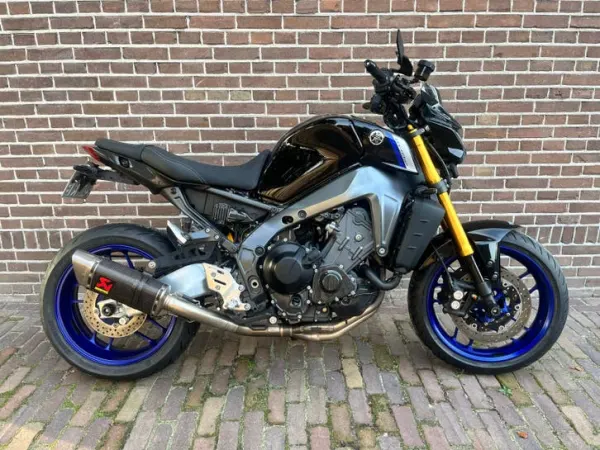 2021 Yamaha MT-09 SP Akrapovic Veel Carbon 2021 - € 10.500 (1/1)