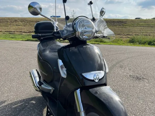 2007 Aprilia Scarabeo - €1,750 (1/1)
