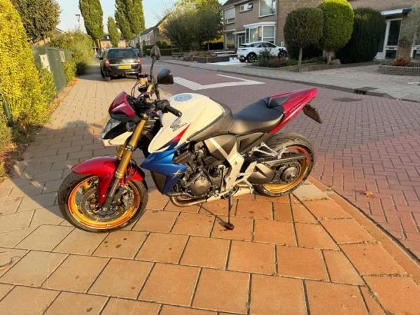 2011 Honda CB1000R ABS, quickshift, in Nieuwstaat - €6,999 · Bidding (1/1)