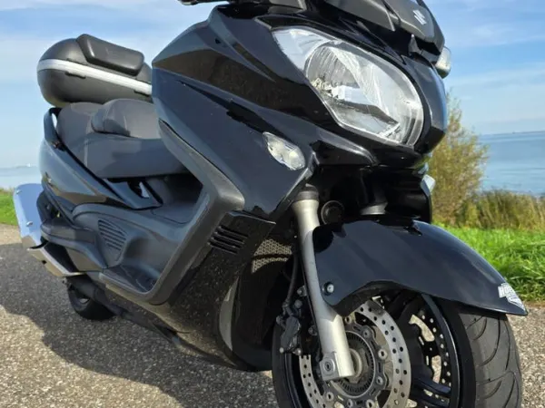 2014 Suzuki Burgman 650 - €5,250 · Bidding (1/1)