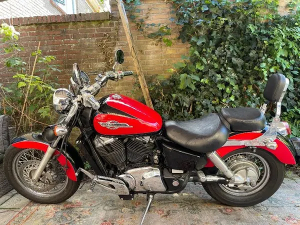 1995 Honda VT 1100 - Bieden (1/1)