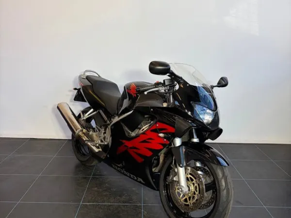 2000 Honda CBR 600 - € 2.950 · Bieden (1/1)