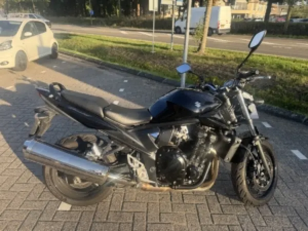 2011 Suzuki GSF 650 A - € 4.490 (1/1)